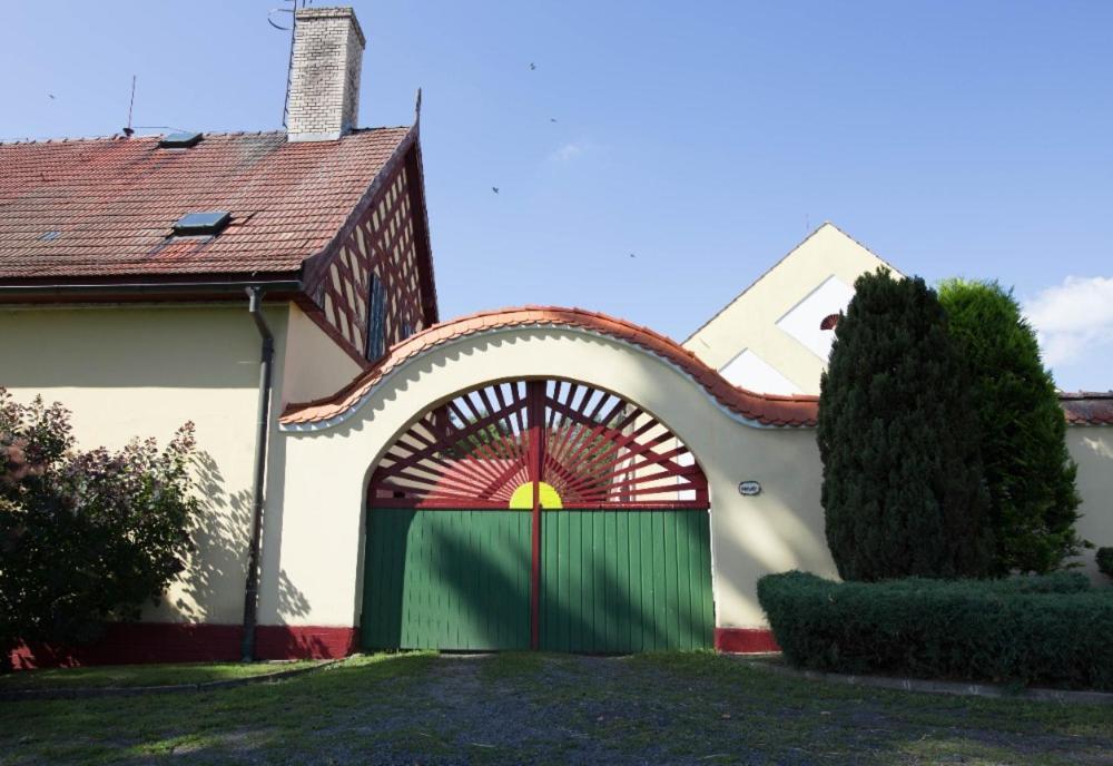 Hotel Penzion Štekrův Mlýn Františkovy Lázně Exterior foto